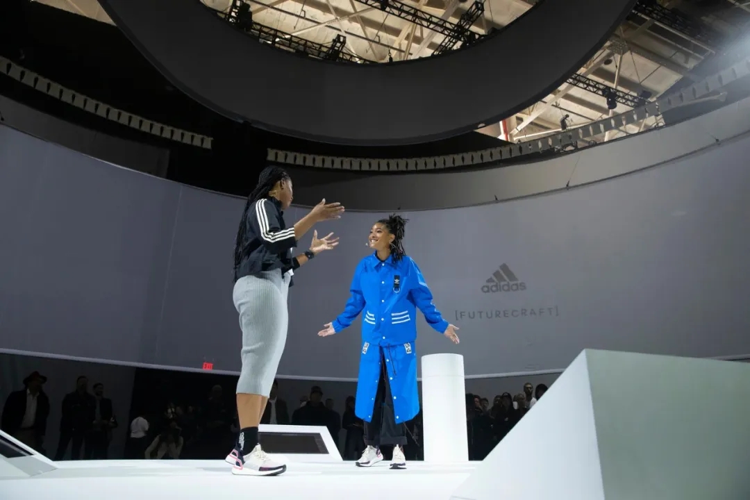 Adidas酷炫新品发布会舞台互动
