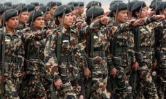 尼泊尔举行建军节阅兵式