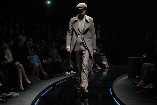 意大利克莱利亚尼（CORNELIANI）