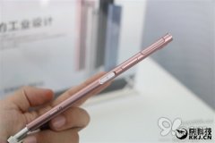 公关策划：3999元买吗？索尼新旗舰XZ1国行上手图赏：手感很棒